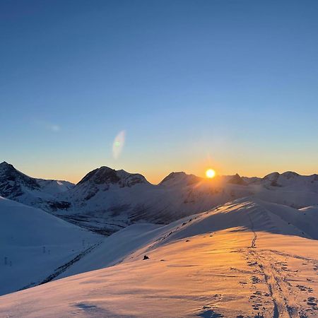 I hjerte av Åndalsnes sentrum Eksteriør bilde